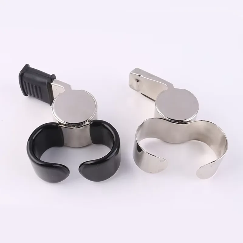 Quali sono le caratteristiche dei fischietti in metallo?